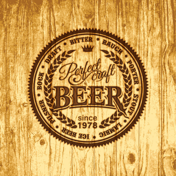 Fondo madera de la etiqueta de cerveza
