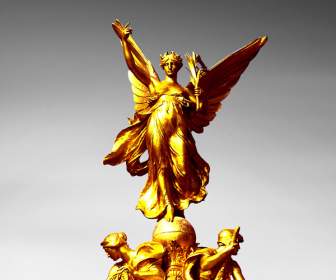 Western Golden Statue Psd Material