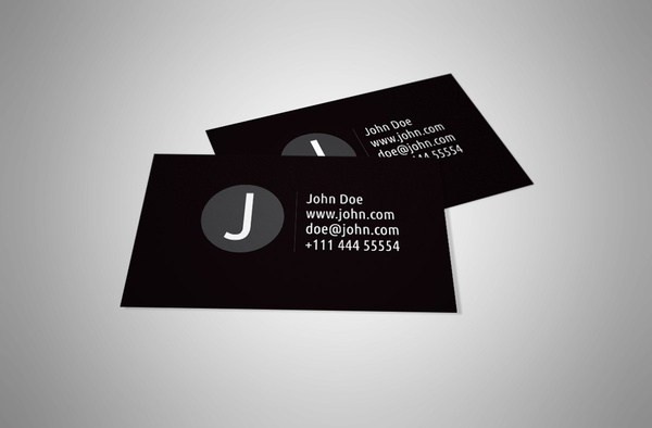 design de cartão de visita pessoal preto e branco