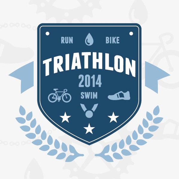 Free Vector Triathlon Vintage Logo Template
