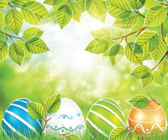 Free Vector Decorated Easter Egg On Grass