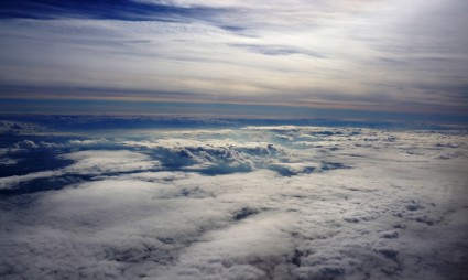 aeronave nuvem nuvens