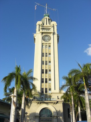 알로하 타워는 호놀룰루