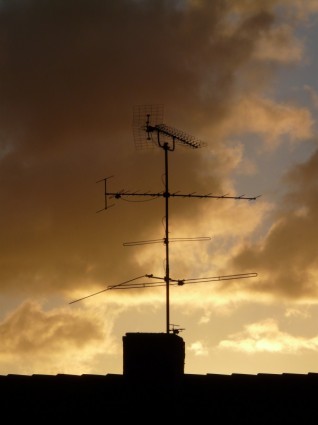 telhado de casa antena