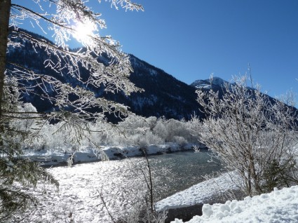 Río de invierno de Austria
