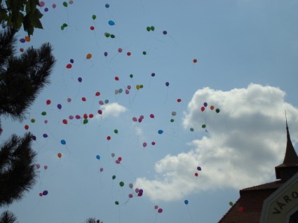céu cor de balões