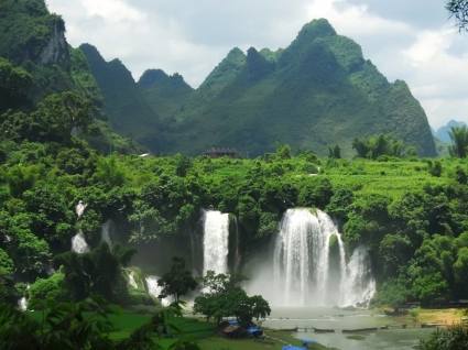 zakaz gioc wodospad tapeta Wietnam świecie