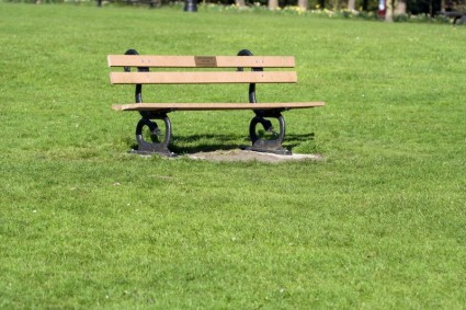 băng ghế dự bị trong công viên