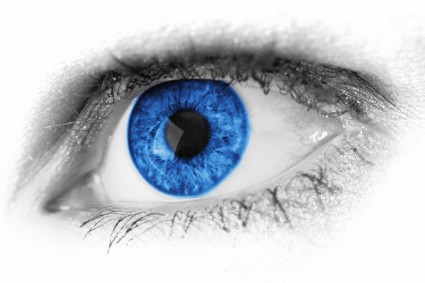 particolare occhio blu