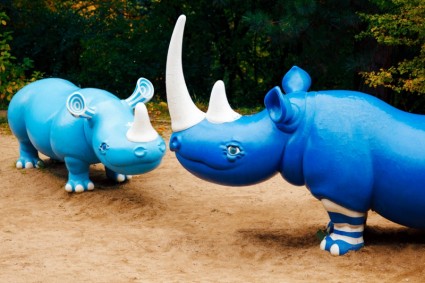 hippos สีน้ำเงิน