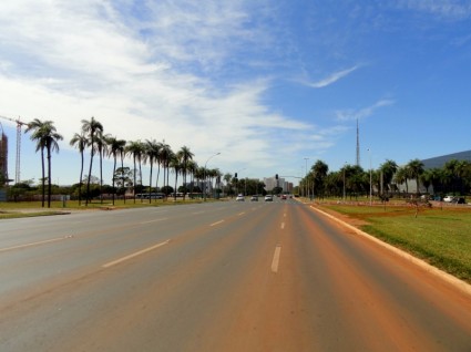 ถนนบราซิเลียประเทศบราซิล