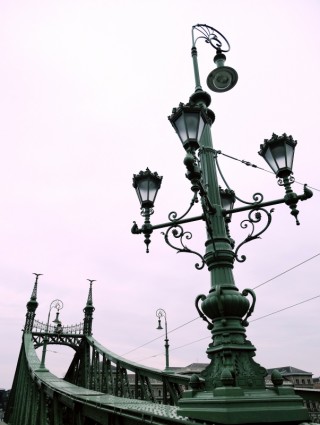 invierno de puente de Budapest