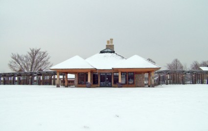 bâtiments dans la neige