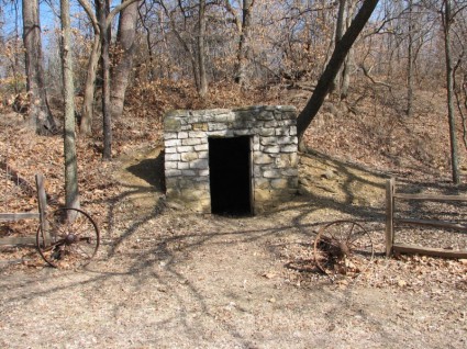 Bunker oder zu Hause im Boden