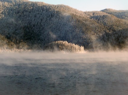 Canim Lago british columbia Canadá