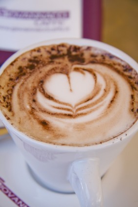 cappuccino cangkir kopi milchschaum