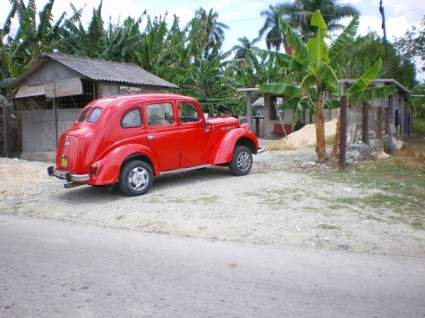 voiture rouge la Havane
