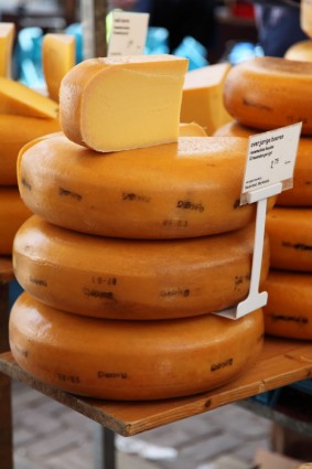 市場上的乳酪