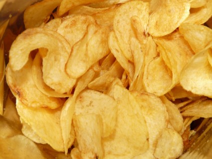 chips de batata frita alimentos