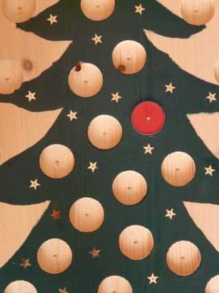 advenimiento de calendario de Adviento de árbol de Navidad