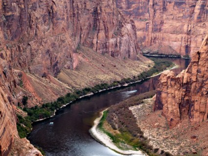 agua del río Colorado Río