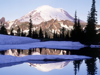 Cool Reflections In Tipsoo Lake Wallpaper Winter Nature