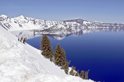 neve de inverno do Lago Crater