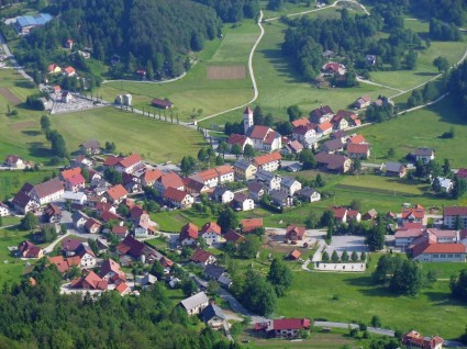 village de Slovénie Crni vrh