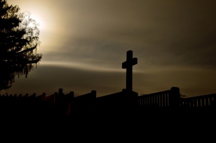 Kreuz in einem Friedhof