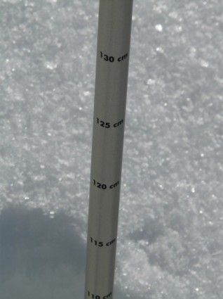 雪测量雪的深度