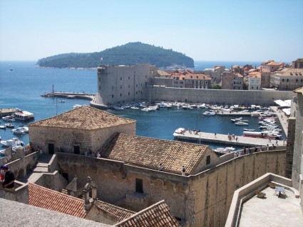 Dubrovnik bay city