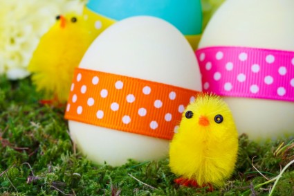 ovos e filhotes de Páscoa