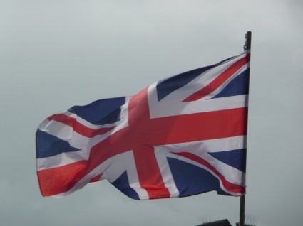Английский флаг на ветру