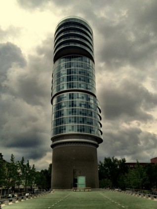 สถาปัตยกรรมตึกระฟ้า exzenterhaus