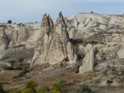 cheminées de fées de formations de tuf de formations rocheuses