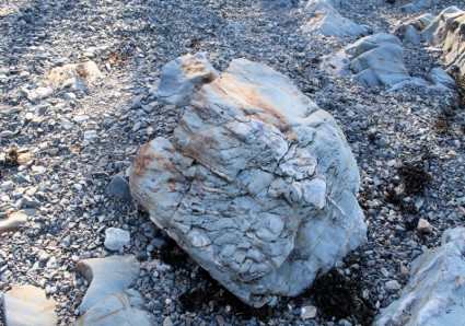 roccia di boulder caduti