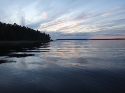 Lago de verano de Finlandia