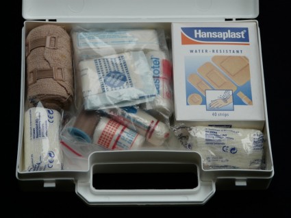 caso de Asociación de ayuda de primeros auxilios kit