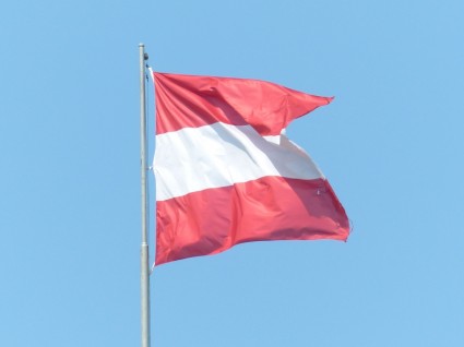 bandera roja de austria