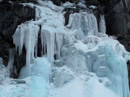 凍った滝氷