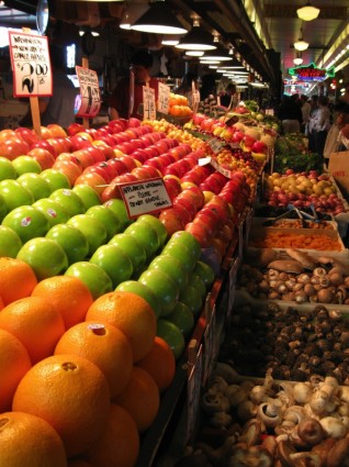 果物市場の果物