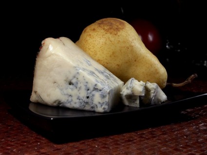 molde de gorgonzola queijo azul