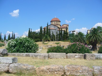 jardín iglesia de Grecia