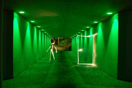 Зеленый фонарь выход