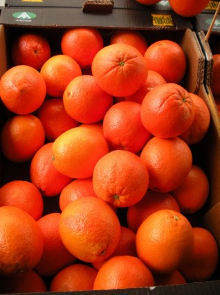คนขายผักผลไม้ลังส้ม