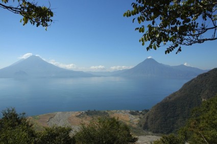 paesaggio lago di Guatemala