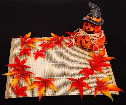 Хэллоуин украшения осенью
