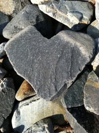 serce skała miłości