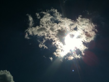 nube de sol del corazón