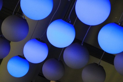 lâmpadas de luz-azul